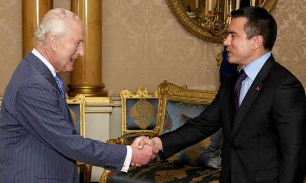 El presidente Daniel Noboa visitó al rey Carlos III en el Palacio de Buckingham