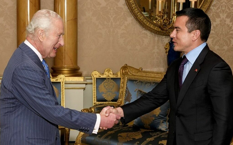 El presidente Daniel Noboa visitó al rey Carlos III en el Palacio de Buckingham