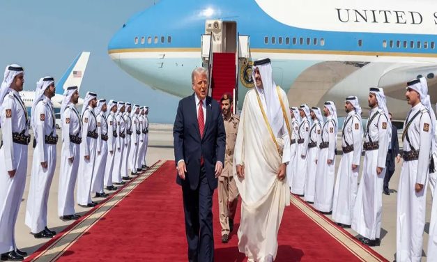 Gobierno de Trump acepta Boeing regalado por Qatar