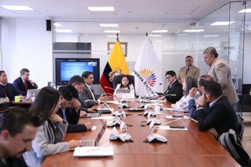 Aprobado informe para segundo debate de las reformas al Código Monetario y Financiero, que unifica 25 proyectos