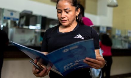 Dirección de Terrenos entregó 450 títulos de propiedad a familias de distintos sectores de Guayaquil