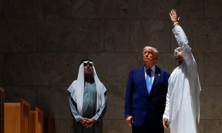 Trump amenaza con romper la tregua comercial “en dos semanas” por falta de personal para negociar con todos los países