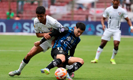 LDU e IDV empataron en un vibrante duelo en el Rodrigo Paz