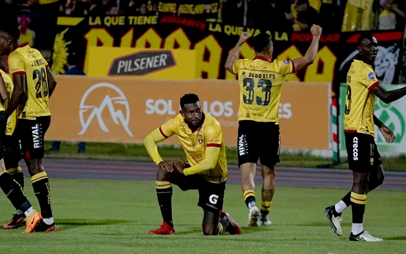 3 DE COROZO Y 2 DE PARRALES: BSC goleó a Mushuc Runa en Riobamba