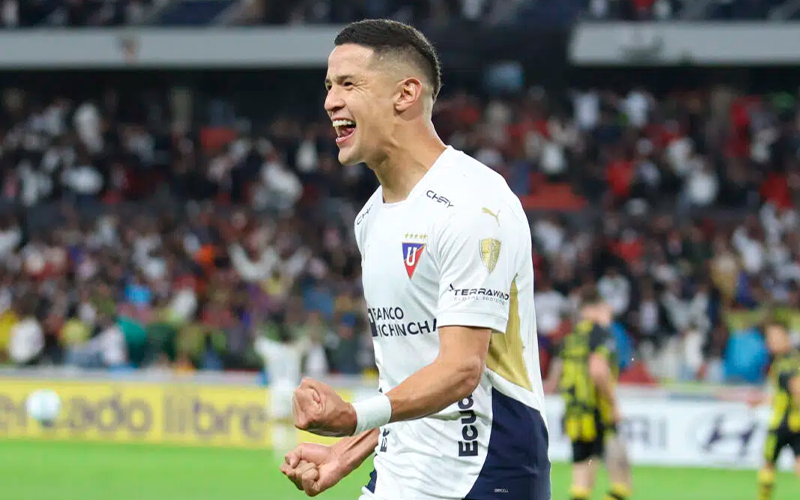 LDU acordó de palabra la venta de Alex Arce a Independiente Rivadavia