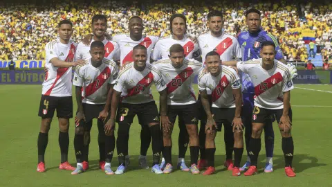 El posible 11 de Perú para recibir a Ecuador