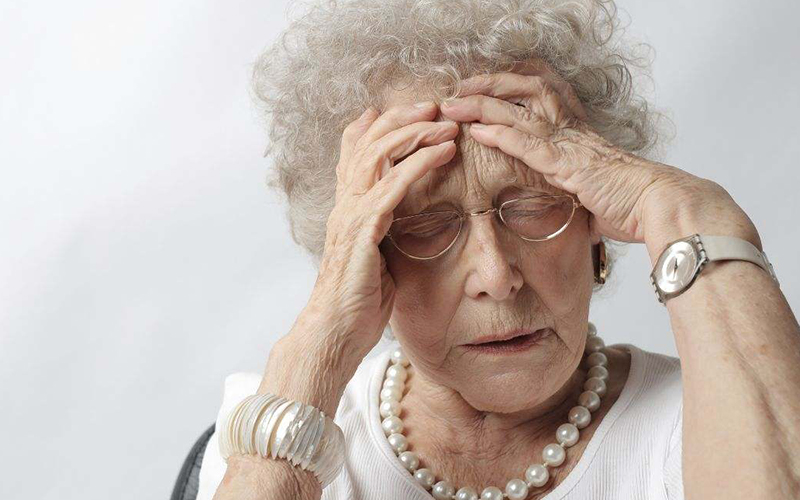 Alzheimer: esto es lo primero que una persona comienza a olvidar mucho antes de padecer la enfermedad