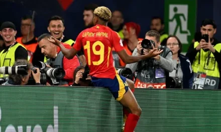EN UN PARTIDAZO: España venció a Francia por 5-4 y estará en la final de la Nations League