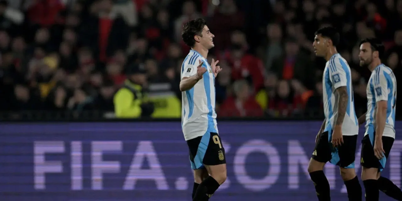 Argentina vence a Chile y lo deja al borde de la eliminación mundialista