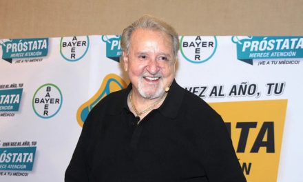Carlos Villagrán, ‘Quico’, habla sobre ‘Chespirito: Sin querer queriendo’