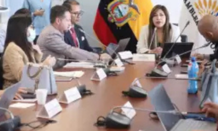 Ley de Inteligencia regresa al Pleno sin cambios sustanciales y en medio de críticas