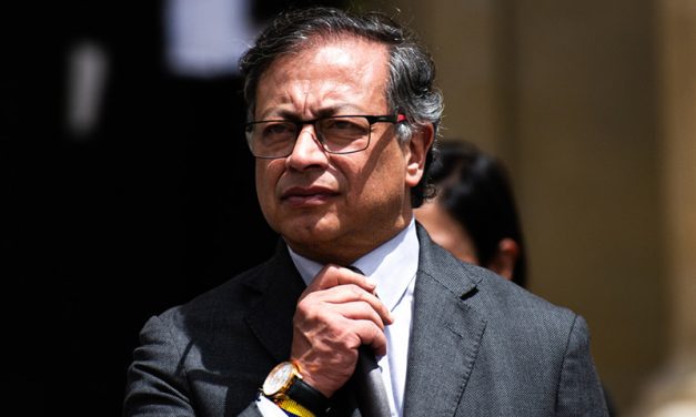 Este sería el verdadero autor del atentado contra Miguel Uribe, sostiene Petro