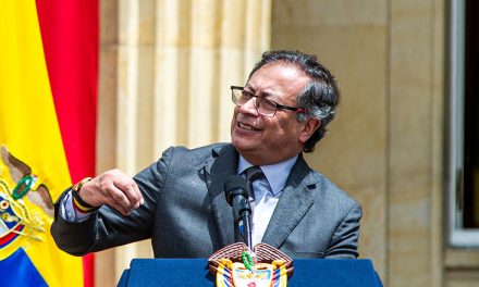 Petro descarta celebrar una consulta popular en Colombia por esta razón