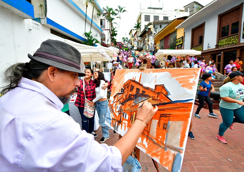 Santa Ana 360 transforma el cerro en un punto de encuentro para la comunidad y el turismo local
