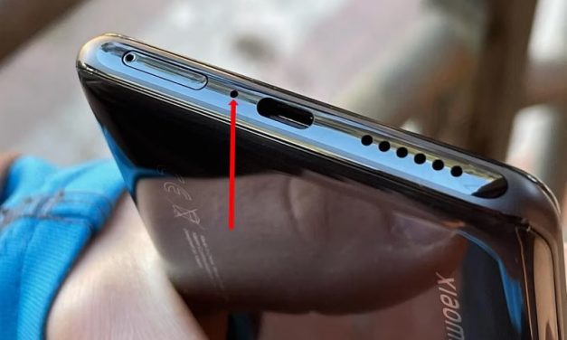 ¿Qué es ese orificio que tienen los celulares al lado de la entrada del cargador y por qué se debe evitar dañarlo?