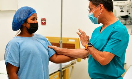 Guayaquil devuelve la esperanza a mujeres que vencieron el cáncer de mama
