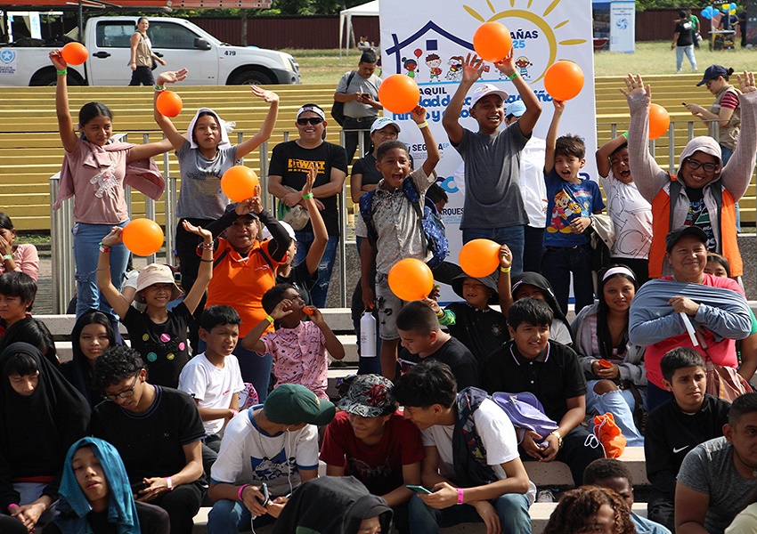 Niños de Guayaquil celebraron su día con música, juegos y regalos en Parque Samanes