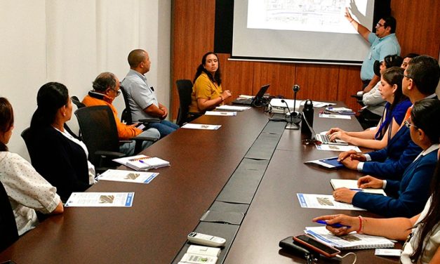 Colegios y hospitales de los Ceibos participan en jornada de socialización por pasos elevados en la Av. del Bombero