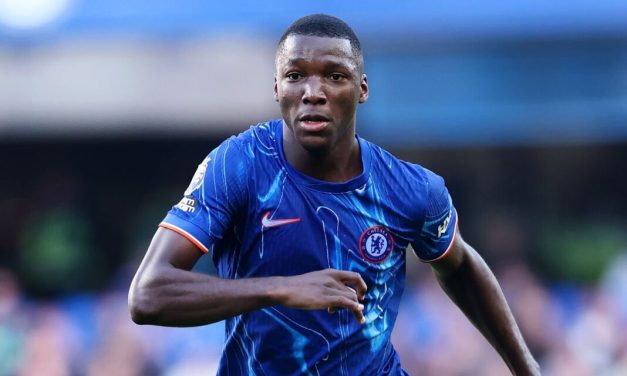 Moisés Caicedo armó su once ideal y eligió a Antonio Valencia entre los mejores que ha visto