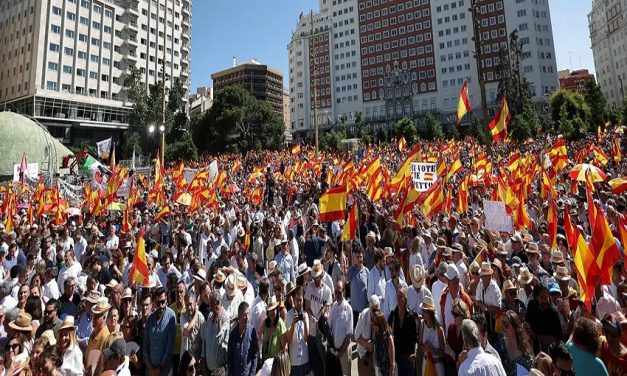 Manifestación en Madrid contra el gobierno de Pedro Sánchez