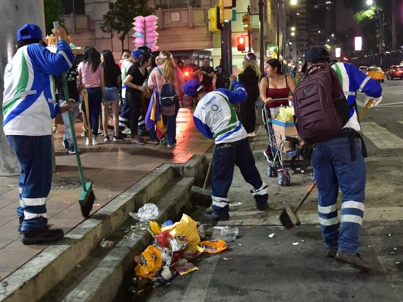 Municipio refuerza limpieza y control tras marcha en el centro de la ciudad