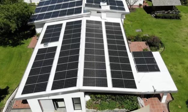 La demanda de paneles solares en residencias creció 325 % mientras que en industrias 745 %