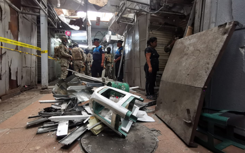 Pérdidas en la Bahía de Guayaquil por explosiones suman más de USD 5.000 por almacén
