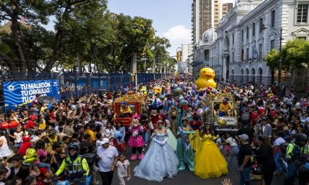 La Ruta Mágica se tomó el corazón de Guayaquil con superhéroes, hadas y princesas