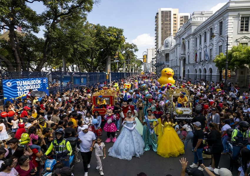 La Ruta Mágica se tomó el corazón de Guayaquil con superhéroes, hadas y princesas