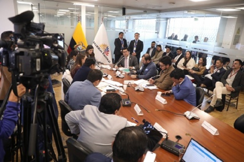 Inicia el trámite de la Ley Económica Urgente para Innovar la Gestión Pública en la Comisión de Desarrollo Económico
