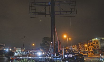 Municipio retira vallas ilegales y refuerza control sobre el espacio público
