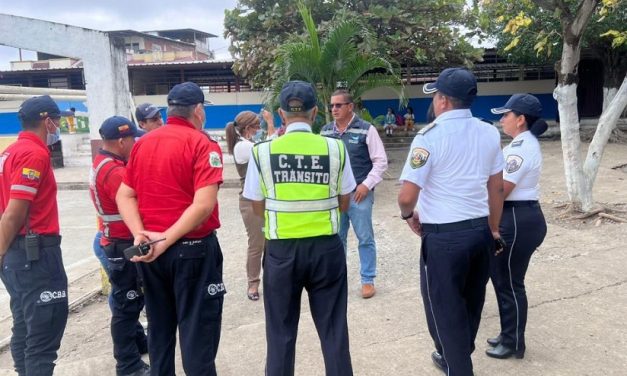 Ataque químico en escuela de Balzar: UNE exige estado de emergencia educativa