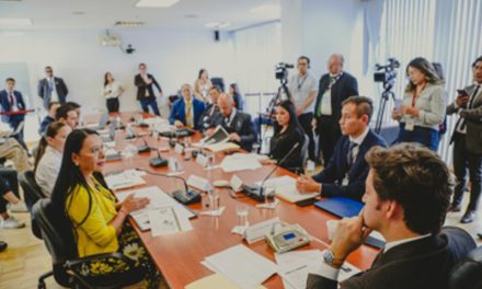 Presidenta del Consejo Nacional Electoral recomienda fortalecer el sistema democrático